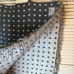 Foxford throw blanket 100% lambswool gray and white polka dot fringe Ireland
